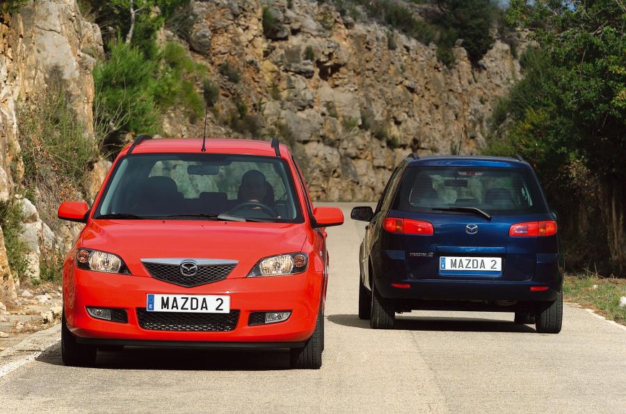  Mazda2 2002 года  (фото 36 из 113)